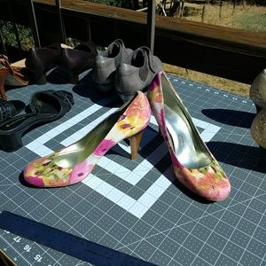 Style & Co ikat heels round toe size 9 sexy comfy